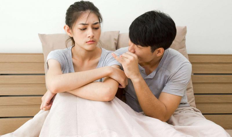 Hạnh phúc khi bạn biết chia sẻ với cô ấy