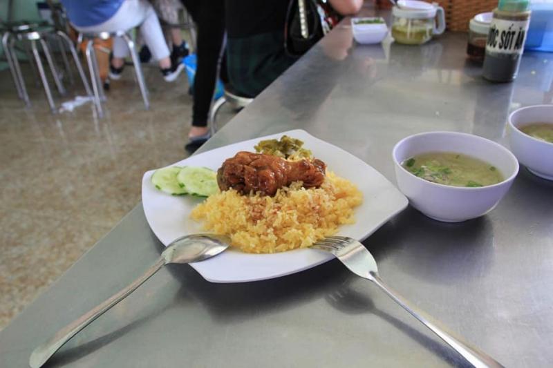 Cơm gà Tân Lộc Ký