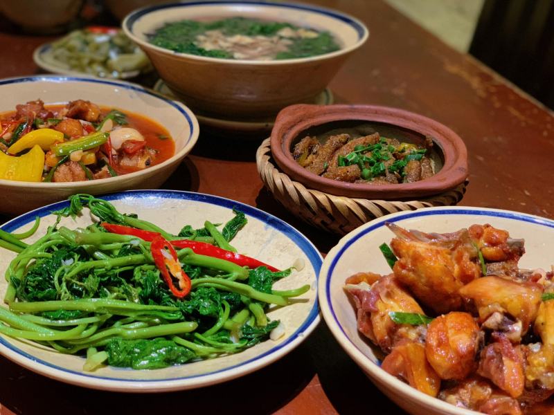 Cơm Niêu Ông Trần