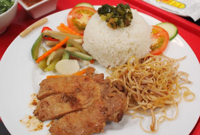 Cơm Phượng 76