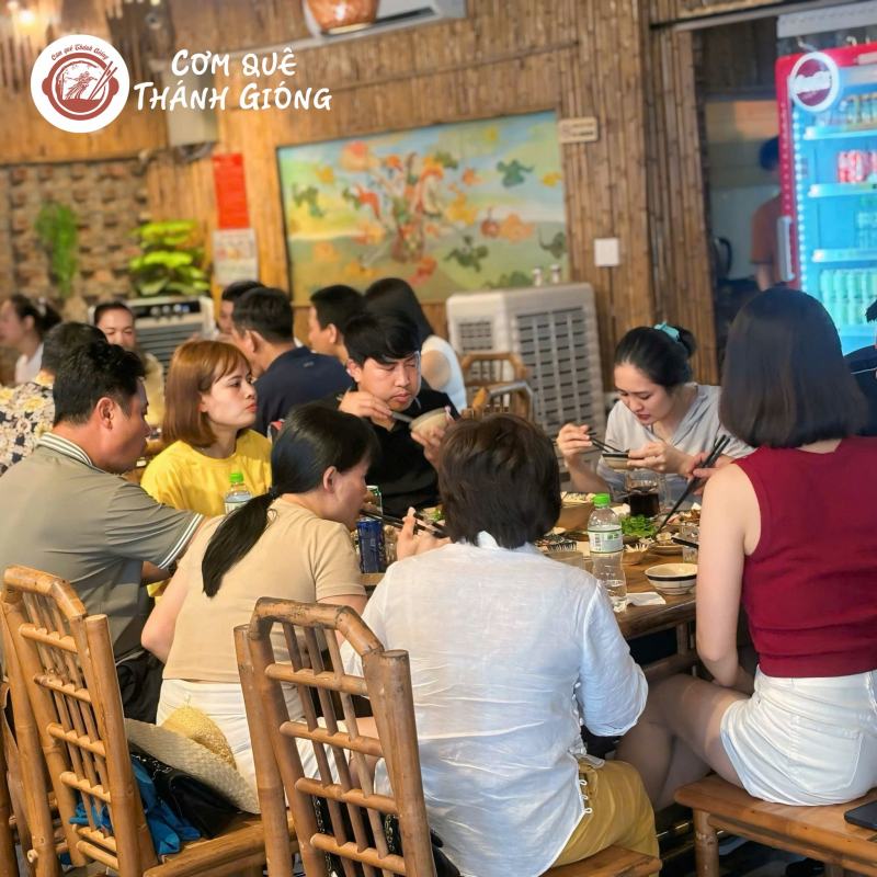 Cơm Quê Thánh Gióng