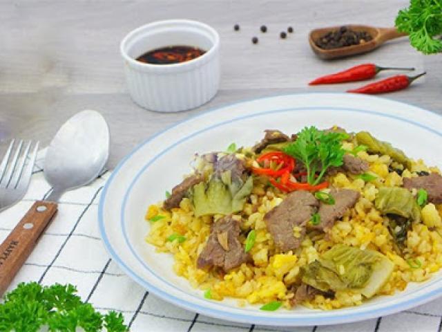 Cơm rang dưa chua