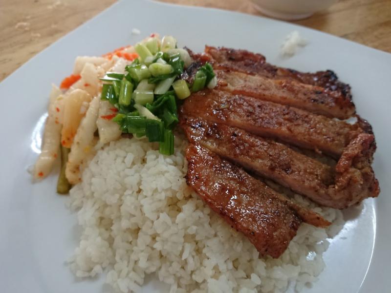 Cơm tấm Thành Râu