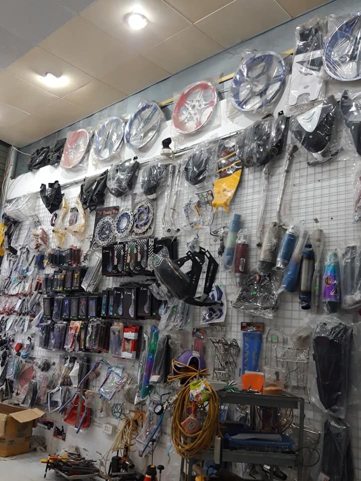 Cửa Hàng Đồ Chơi Xe Máy - Quốc Mỵ