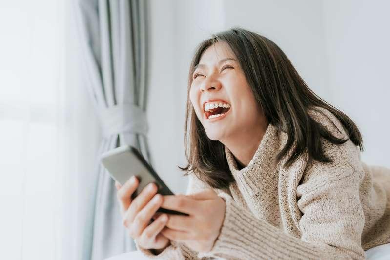 Cười thường xuyên giúp giảm cân