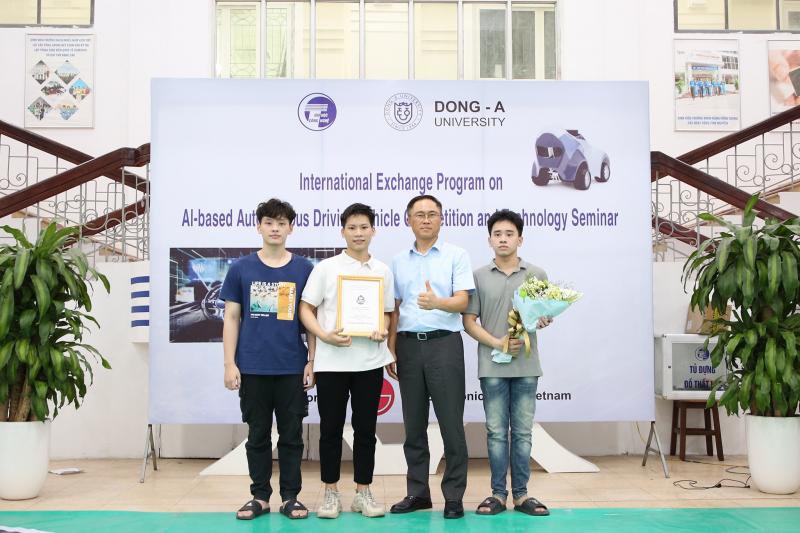 Đại học Công nghệ Hà Nội