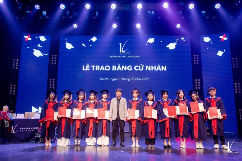 Nghĩ về cuộc đời, nghĩ về tuổi trẻ