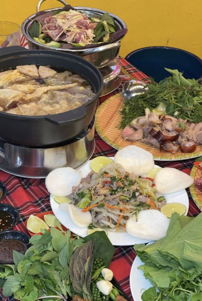Dê Xuống Phố
