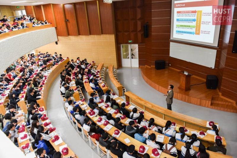 Những người nói nhiều sẽ phù hợp với công việc giảng dạy