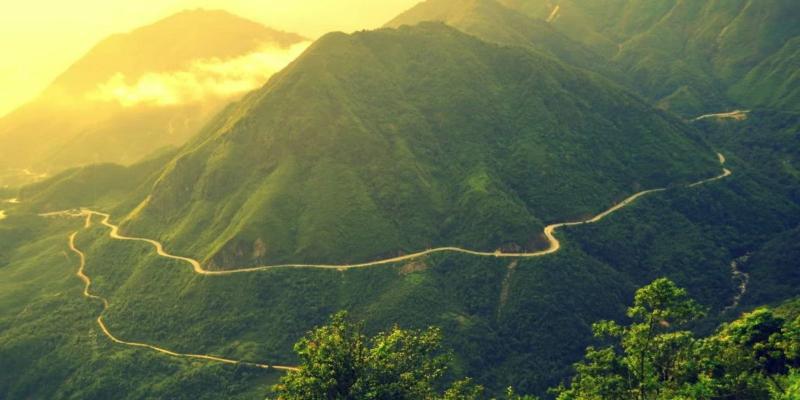 Đèo Pha Đin là một con đèo nằm ở tỉnh Lai Châu, Việt Nam