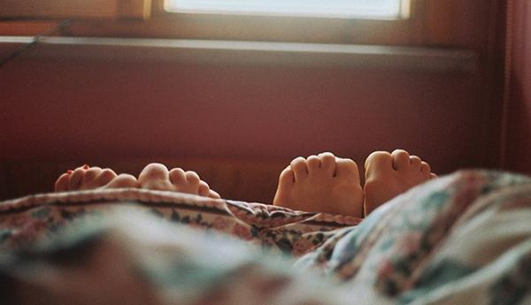 Hãy đi ngủ sớm cùng vợ để quay lại giây phút mặn nồng ở những ngày đầu lấy nhau