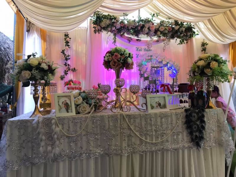 Dịch vụ trang trí tiệc cưới Tony Hậu Event