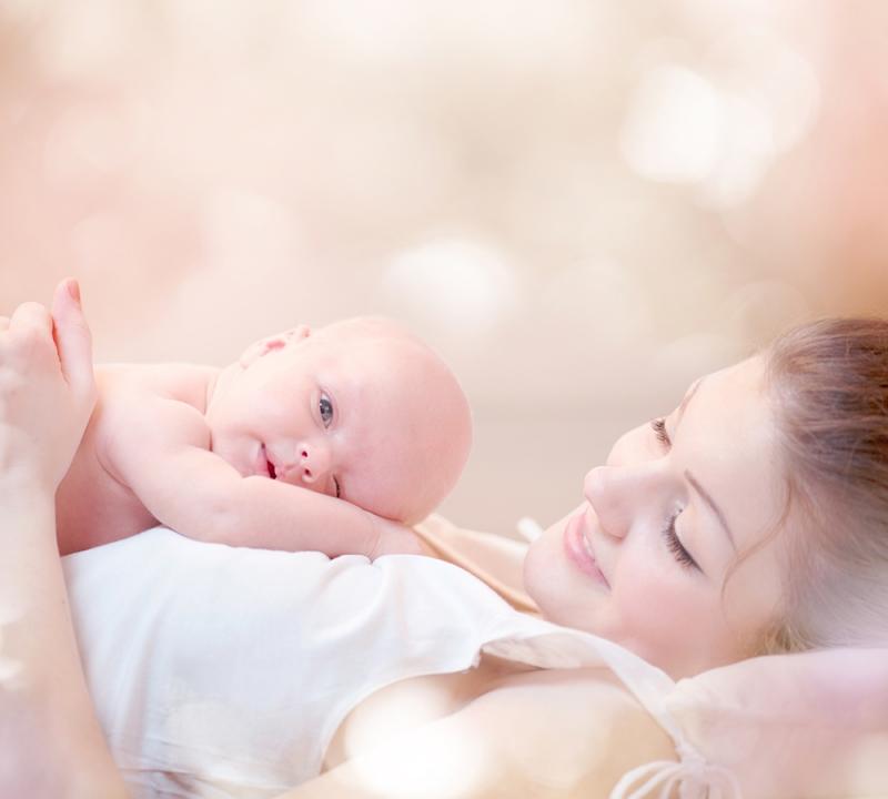 Bé bú mẹ không hoàn toàn