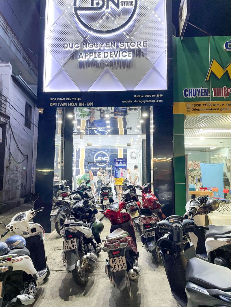 Đức Nguyễn Store