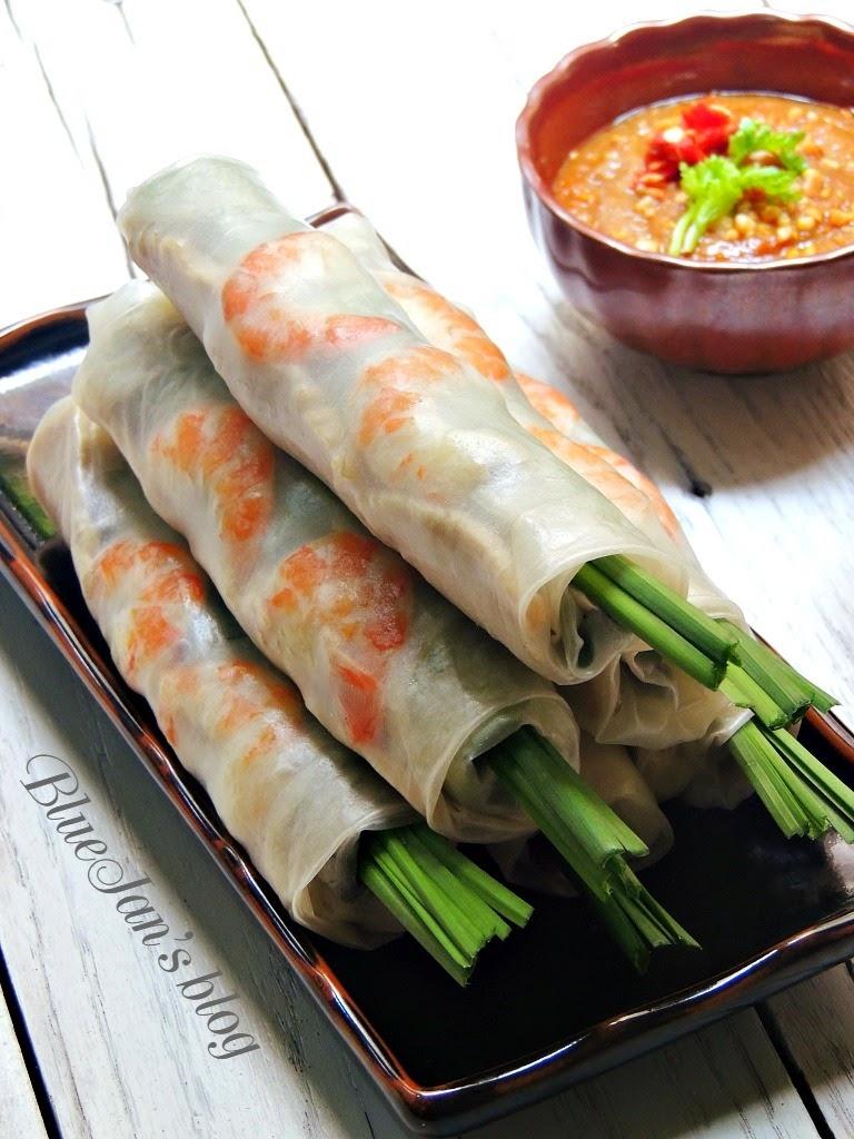 Gỏi cuốn hay còn được gọi là nem cuốn