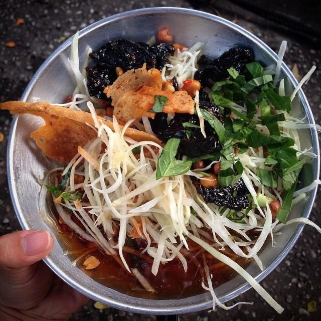 Gỏi khô bò Lê Văn Tám
