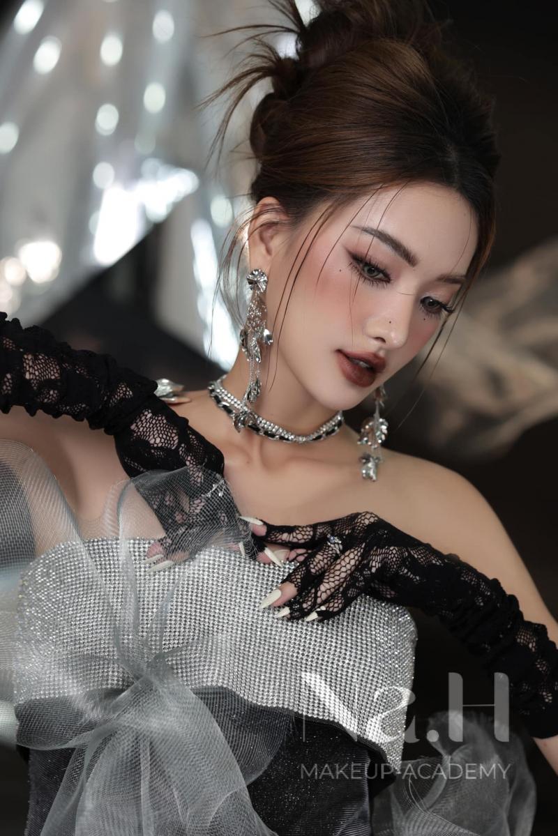 Halen Tran Make Up