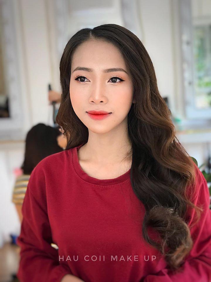 Hậu Còi Make Up & Academy