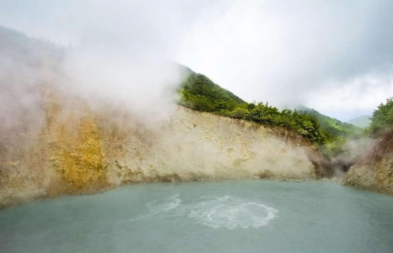 Hồ sôi, Công viên quốc gia Morne Trois Pitons, Dominica