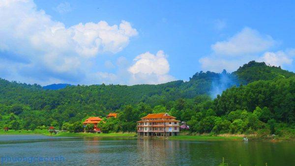 Thắng cảnh Hồ Tiên Sa
