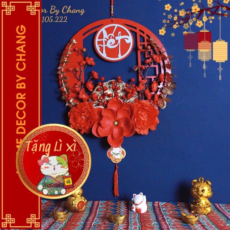 Cách trang trí cho cửa hàng ngày Tết với vòng hoa