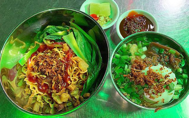 Hủ Chen - Mì trộn thịt nướng