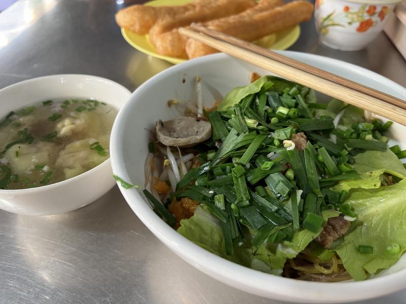 Hủ tiếu mì Cô Thà