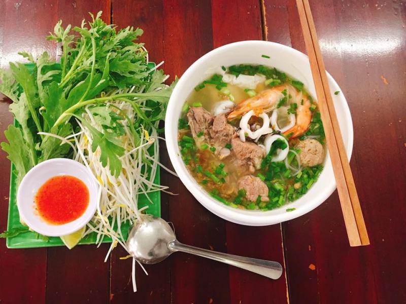 Hủ Tiếu Mực Hương Giang
