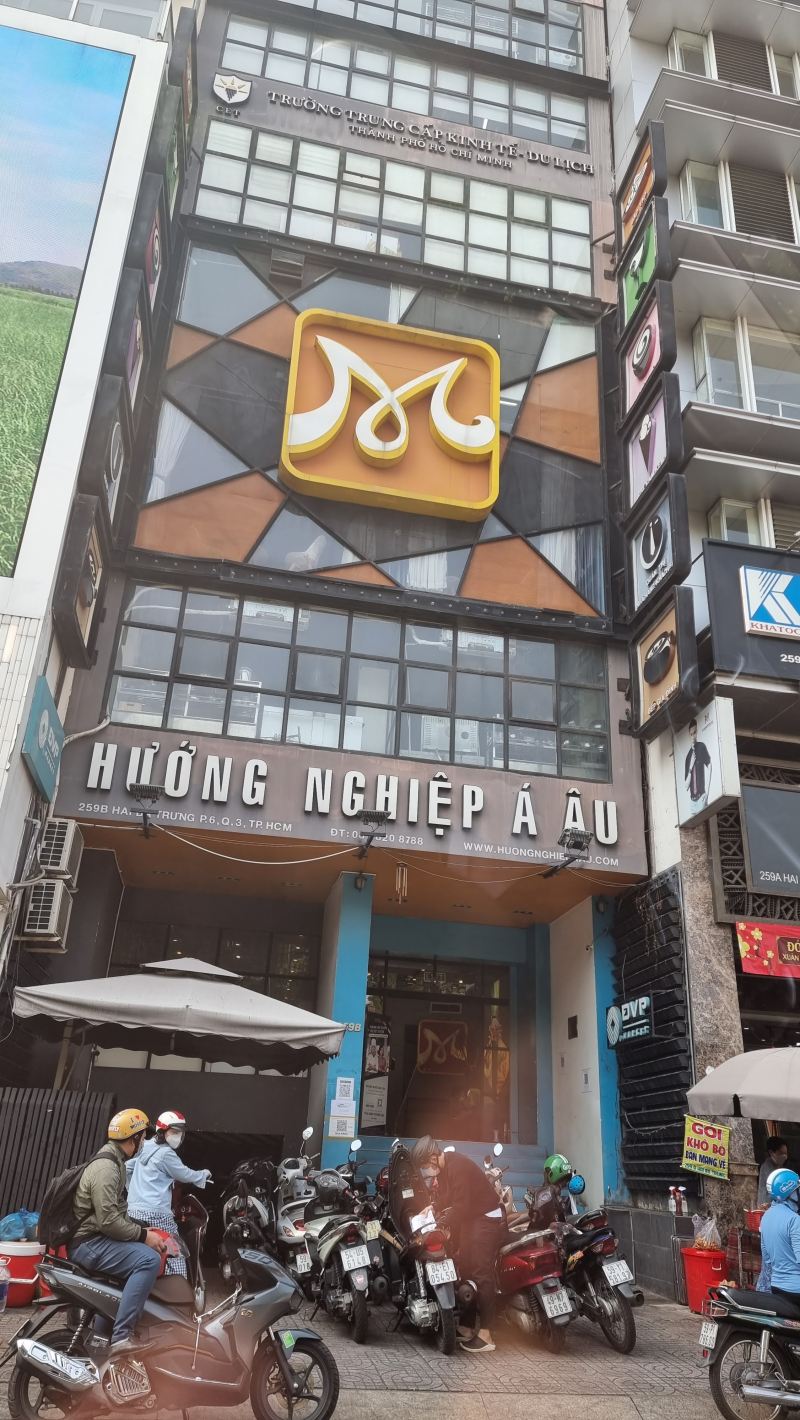Hướng nghiệp Á Âu