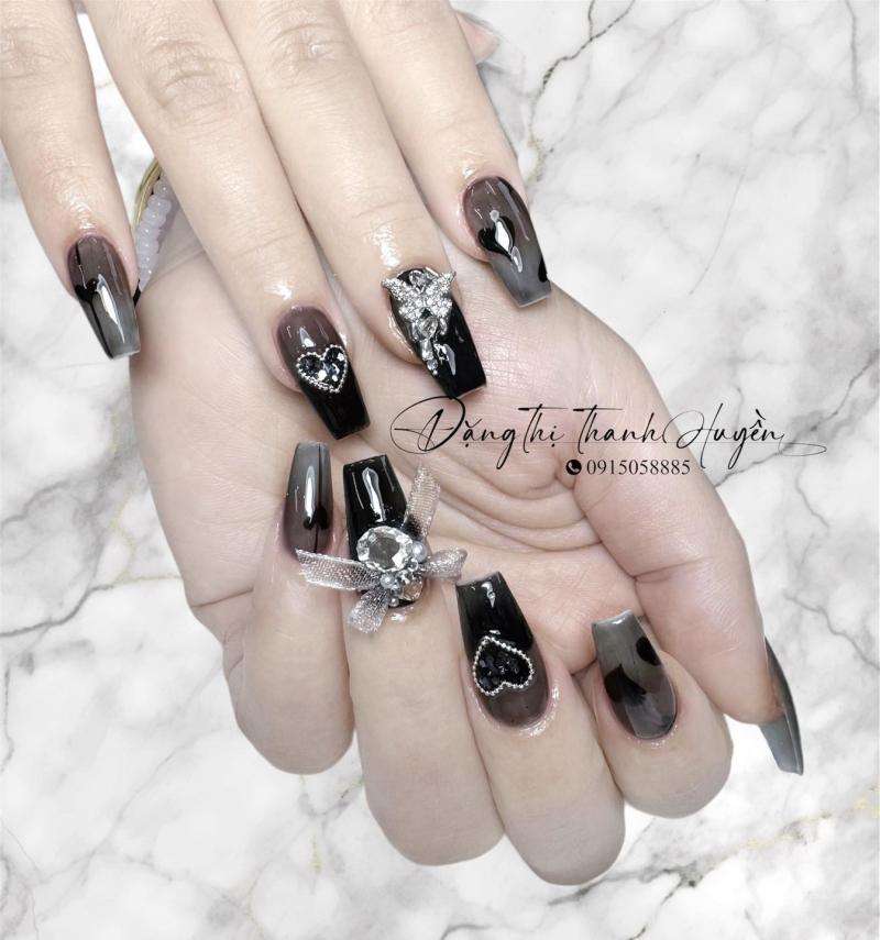 Huyền Nail