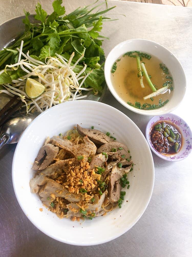 Huỳnh Lễ - Hủ Tiếu Gõ Sài Gòn