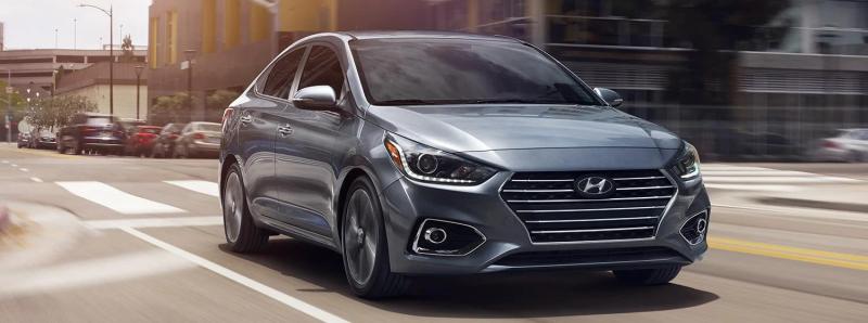 Hyundai Accent: 618 xe