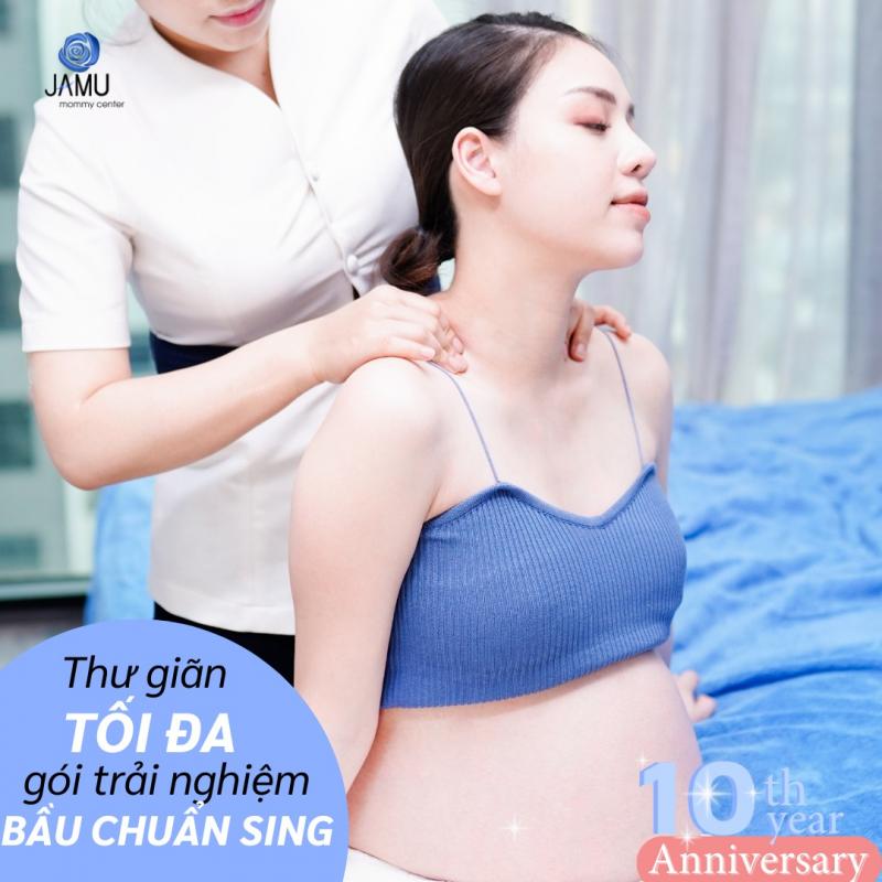 Diễn viên Ngọc Lan chọn dịch vụ Jamu Mommy Center để hồi phục sau sinh con trai đầu lòng.