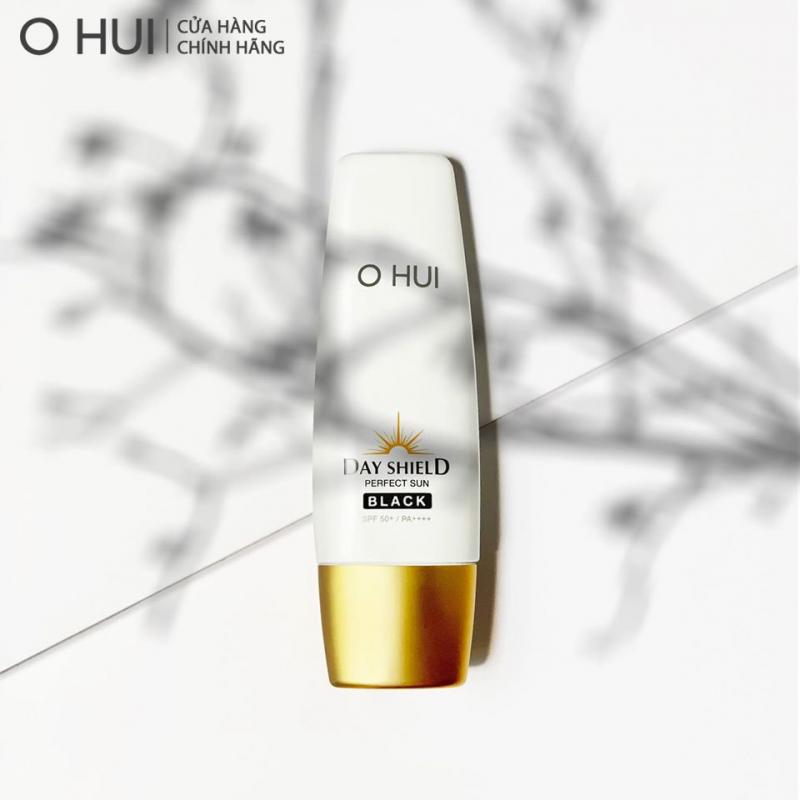 Kem chống nắng Ohui Day Shield Perfect Sun Black