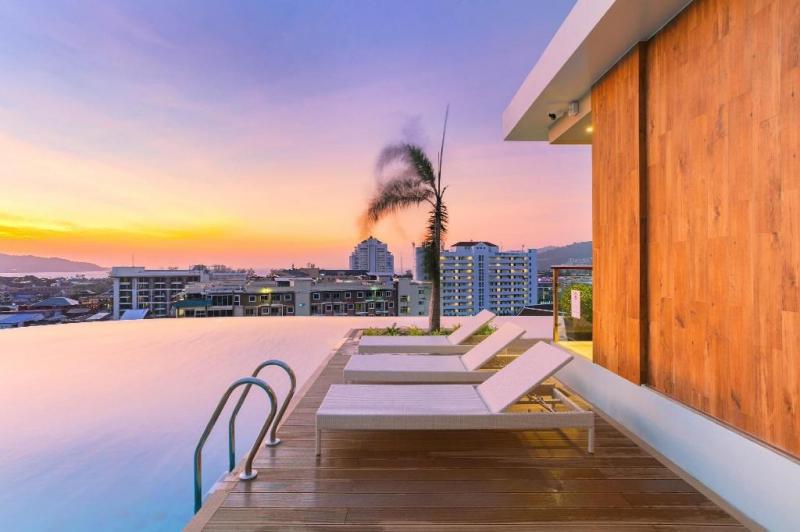 Khách sạn Marina Phuket