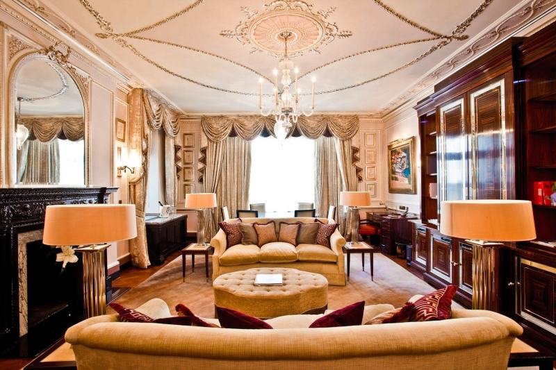 Khách sạn The Connaught