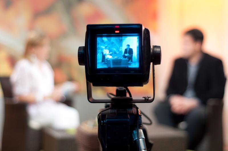 Trung Quốc không cho phép phát trực tiếp (Livestreaming) bởi nó không thể kiểm duyệt được các nội dung trực tuyến.