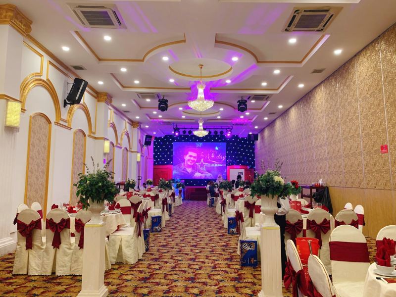Kim Cương Plaza - Trung Tâm Tiệc Cưới Hội Nghị