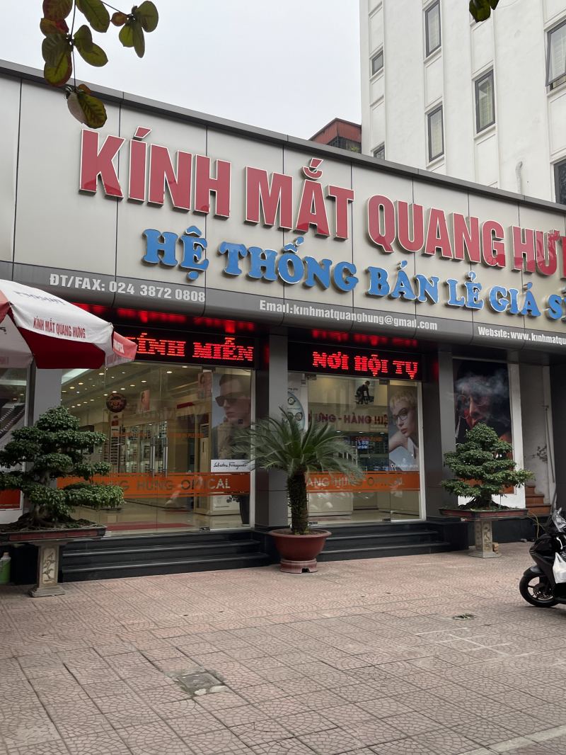 Kính mắt Quang Hưng