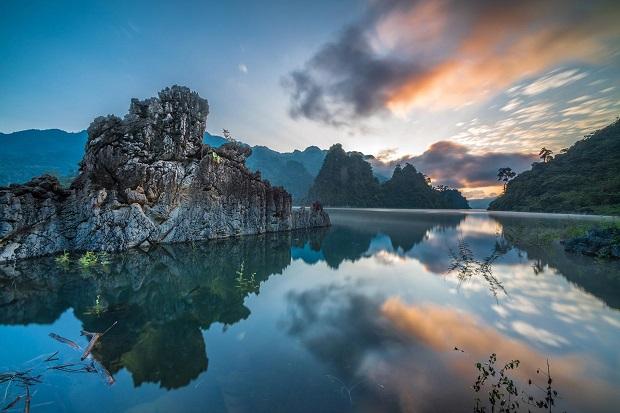 Đến sống môi trường mới
