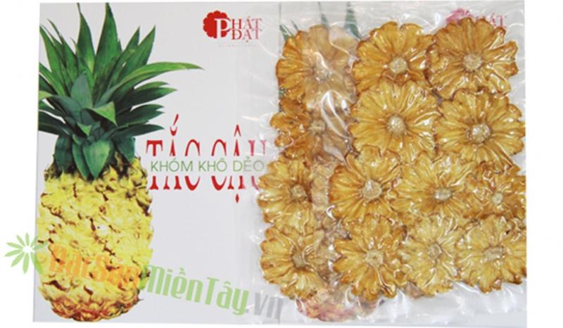 Làng nghề làm bánh mứt từ dứa