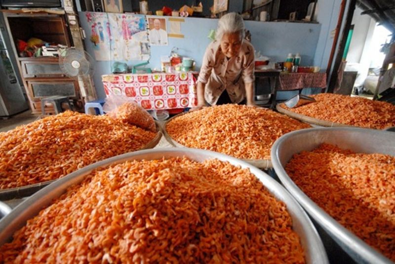 Làng nghề làm tôm khô