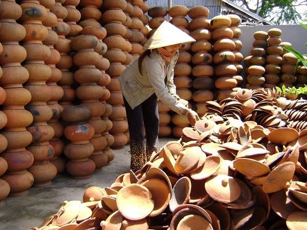 Làng nghề nắn nồi đất