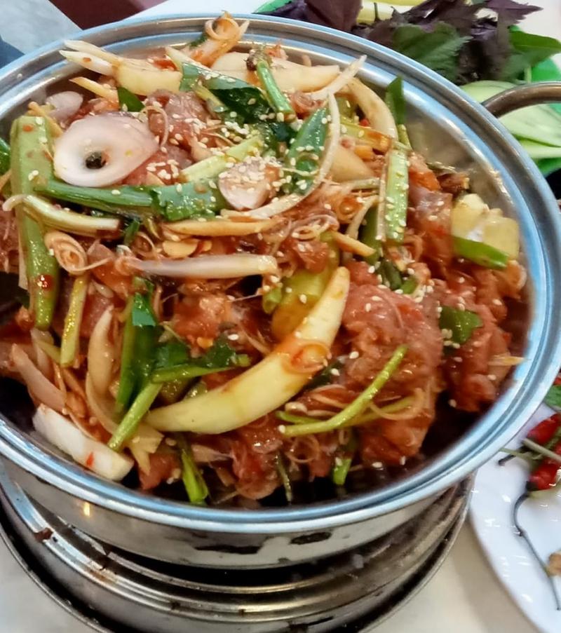 Lẩu dê Phúc Tiến