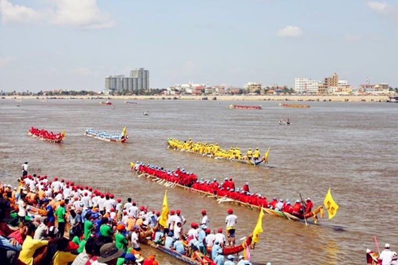 Lễ hội nước, thủ đô  Phnom Penh, Campuchia