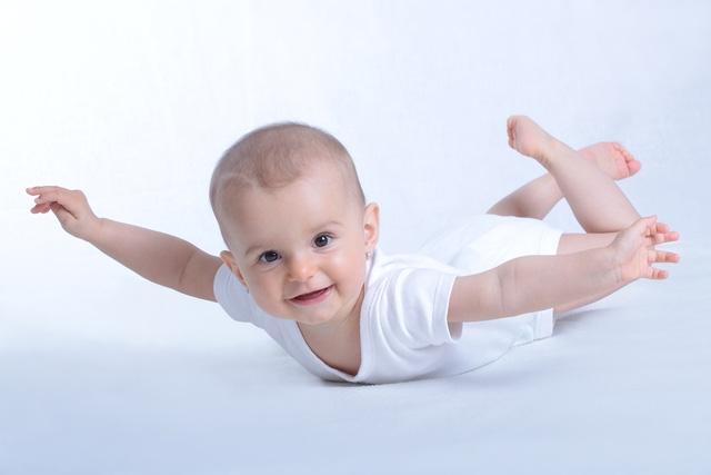 Các mẹ nên chú ý giữ phòng luôn luôn sạch sẽ và thường xuyên được lau dọn.