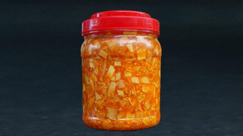 Măng ớt ngâm