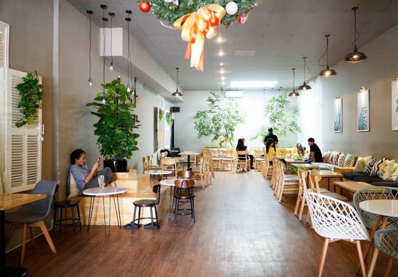 May Cafe