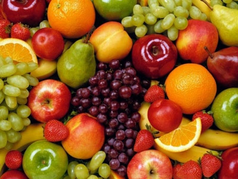 Trong hoa quả có rất nhiều chất xơ- một chất giúp ngăn ngừa táo bón hiệu quả, tốt cho bà mẹ trong thời gian mang bầu