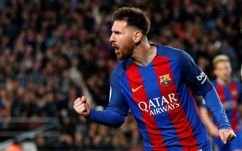 Messi là cầu thủ giành được nhiều danh hiệu nhất cho Barcelona